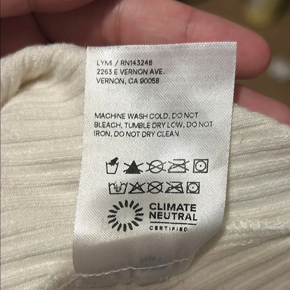 Reformation White Button-Up Ribbed Top - Picture 7 of 7